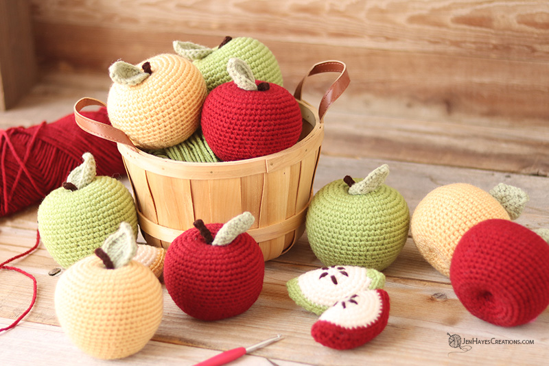 Hello Kitty Apple Crochet Pattern